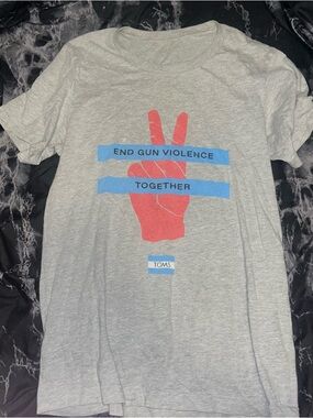 Toms Gray  Poster-Style Graphic Print size s-m